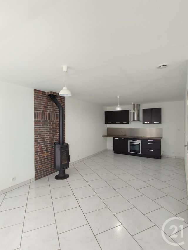 Maison à louer NEUVILLE AUX BOIS