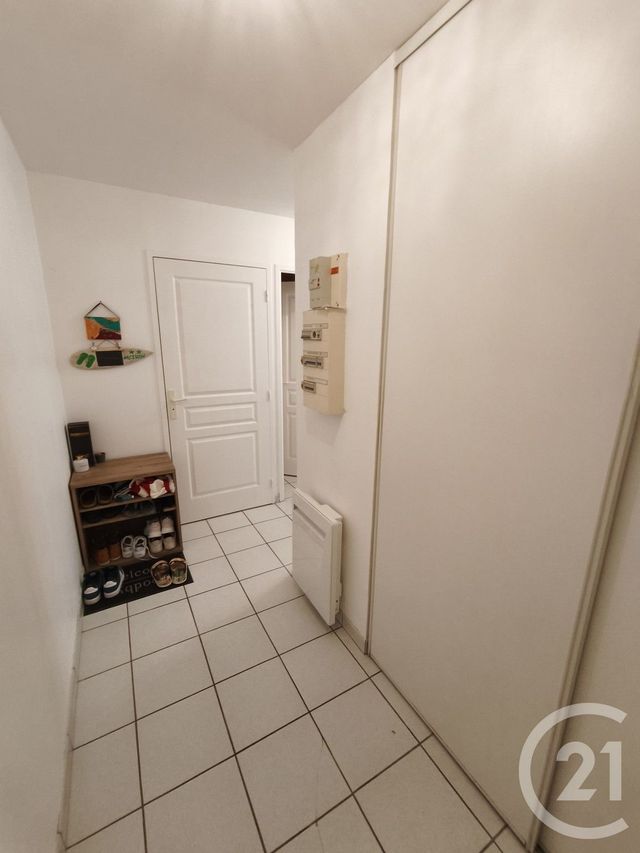Appartement F3 &agrave; vendre - 3 pi&egrave;ces - 64,24 m2 - St Jean De La Ruelle - 45 - CENTRE