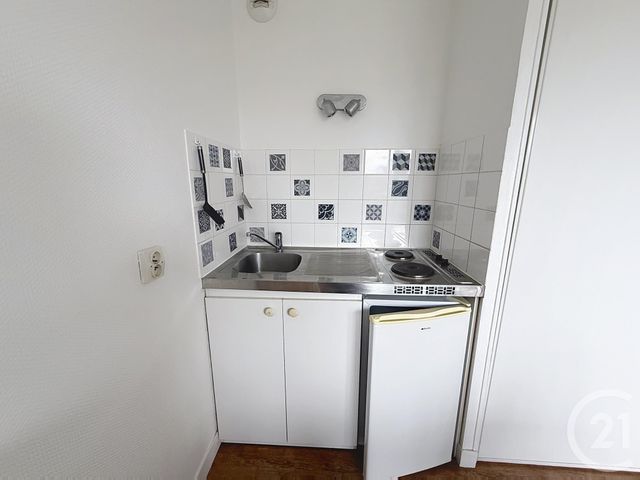 Appartement F1 &agrave; louer - 1 pi&egrave;ce - 22,21 m2 - Orleans - 45 - CENTRE