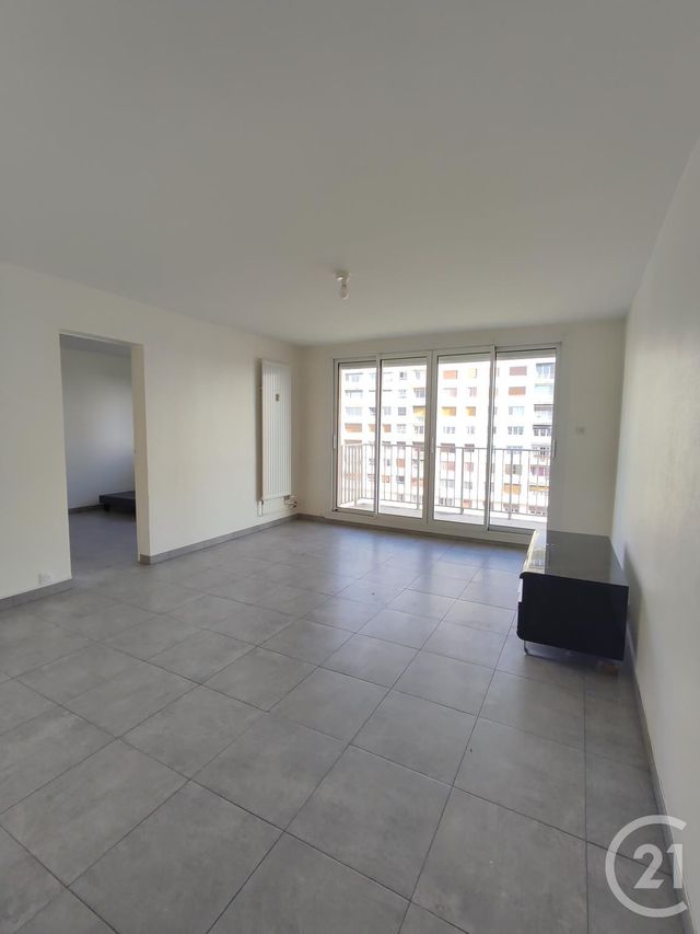 Appartement F3 &agrave; louer - 3 pi&egrave;ces - 68,25 m2 - Orleans - 45 - CENTRE