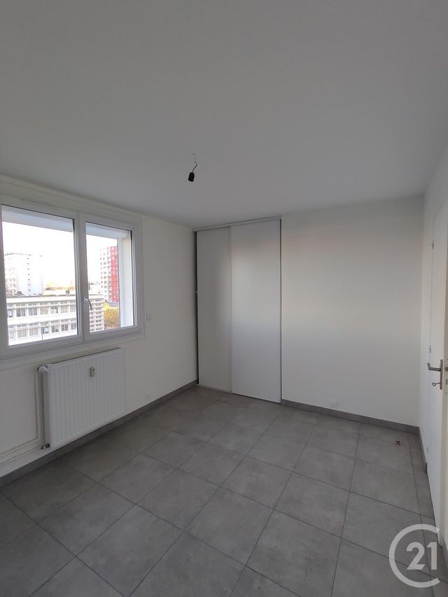 Appartement F3 &agrave; louer - 3 pi&egrave;ces - 68,25 m2 - Orleans - 45 - CENTRE