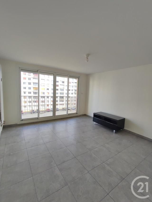 Appartement F3 &agrave; louer - 3 pi&egrave;ces - 68,25 m2 - Orleans - 45 - CENTRE