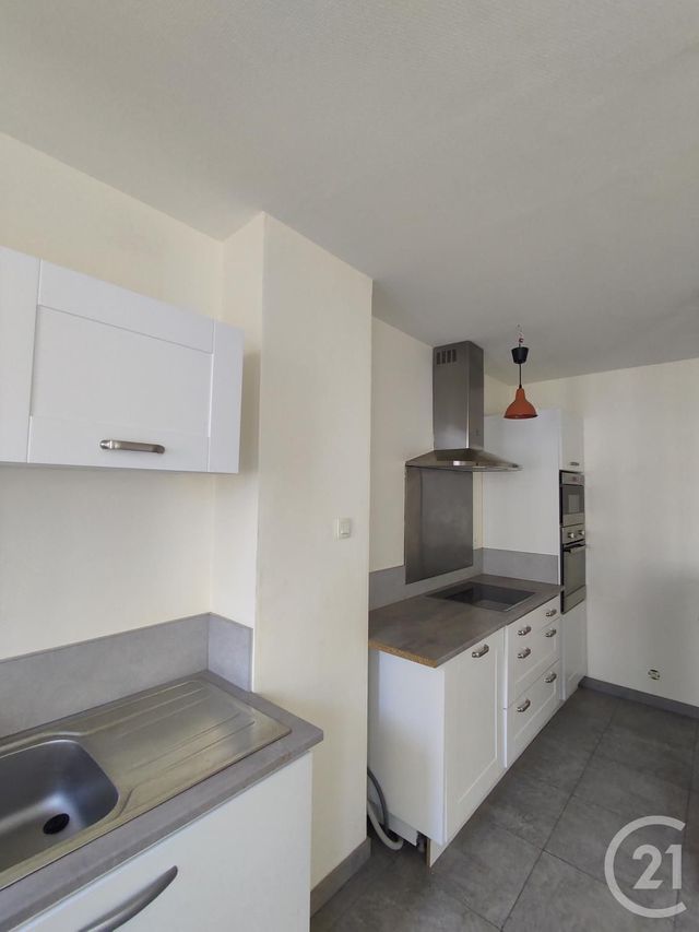Appartement F3 &agrave; louer - 3 pi&egrave;ces - 68,25 m2 - Orleans - 45 - CENTRE