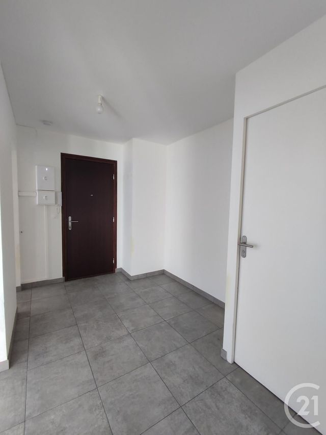 Appartement F3 &agrave; louer - 3 pi&egrave;ces - 68,25 m2 - Orleans - 45 - CENTRE