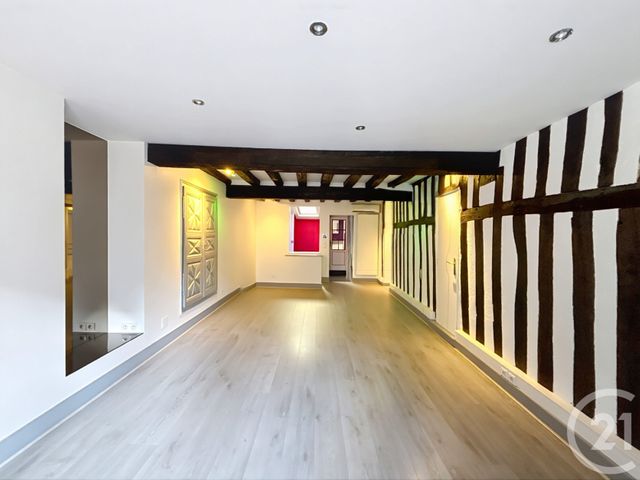 Appartement F4 &agrave; louer - 5 pi&egrave;ces - 130,69 m2 - Orleans - 45 - CENTRE