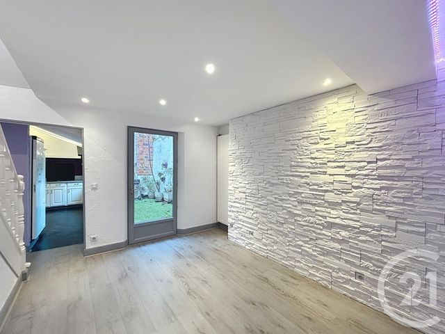 Appartement F4 &agrave; louer - 5 pi&egrave;ces - 130,69 m2 - Orleans - 45 - CENTRE