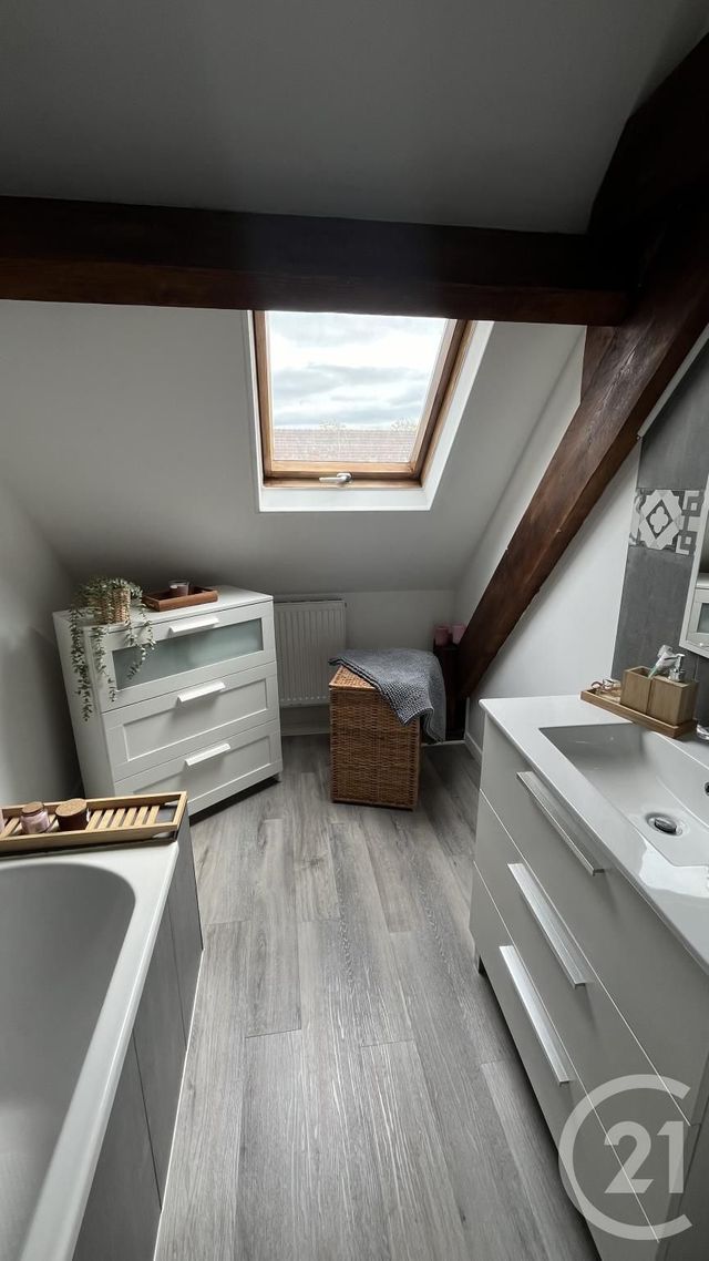 Maison &agrave; louer - 4 pi&egrave;ces - 97 m2 - Fleury Les Aubrais - 45 - CENTRE