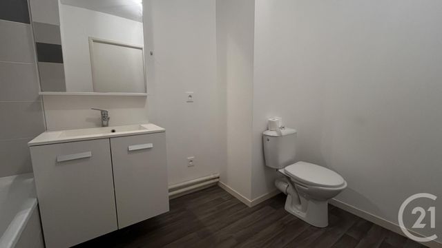 Appartement F2 &agrave; louer - 2 pi&egrave;ces - 41,70 m2 - La Chapelle St Mesmin - 45 - CENTRE