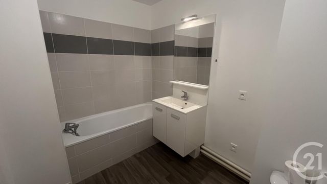 Appartement F2 &agrave; louer - 2 pi&egrave;ces - 41,70 m2 - La Chapelle St Mesmin - 45 - CENTRE