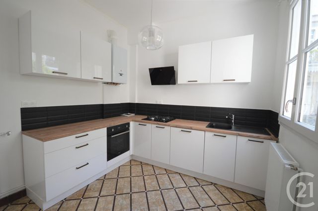 Maison &agrave; louer - 4 pi&egrave;ces - 107,68 m2 - Orleans - 45 - CENTRE