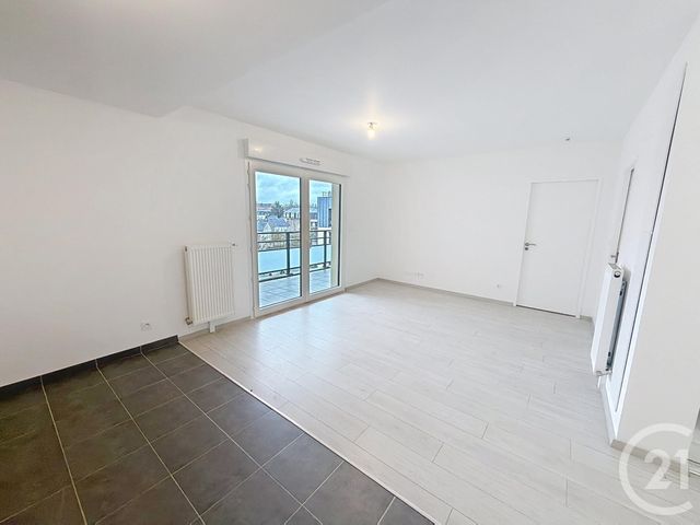 Appartement F3 &agrave; louer - 3 pi&egrave;ces - 61,19 m2 - Orleans - 45 - CENTRE