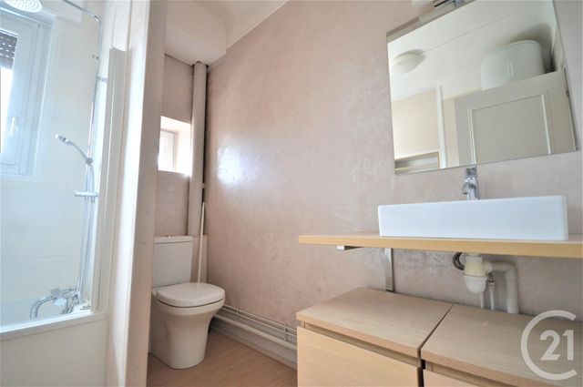 Appartement F2 &agrave; louer - 2 pi&egrave;ces - 72,09 m2 - Orleans - 45 - CENTRE