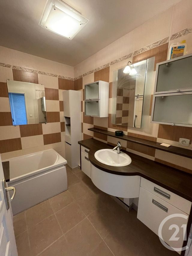 Maison &agrave; louer - 5 pi&egrave;ces - 114,82 m2 - Orleans - 45 - CENTRE