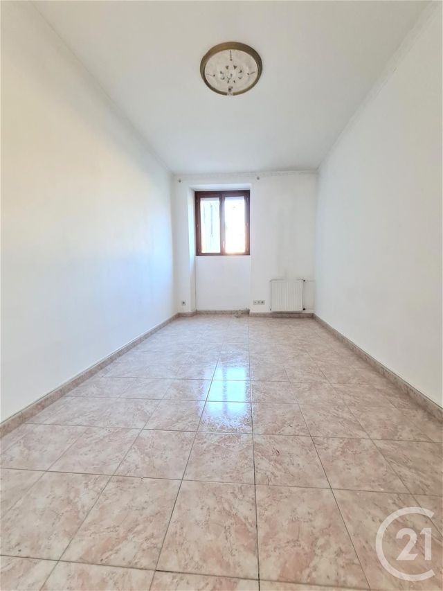 Appartement F4 &agrave; louer - 4 pi&egrave;ces - 91,96 m2 - Orleans - 45 - CENTRE