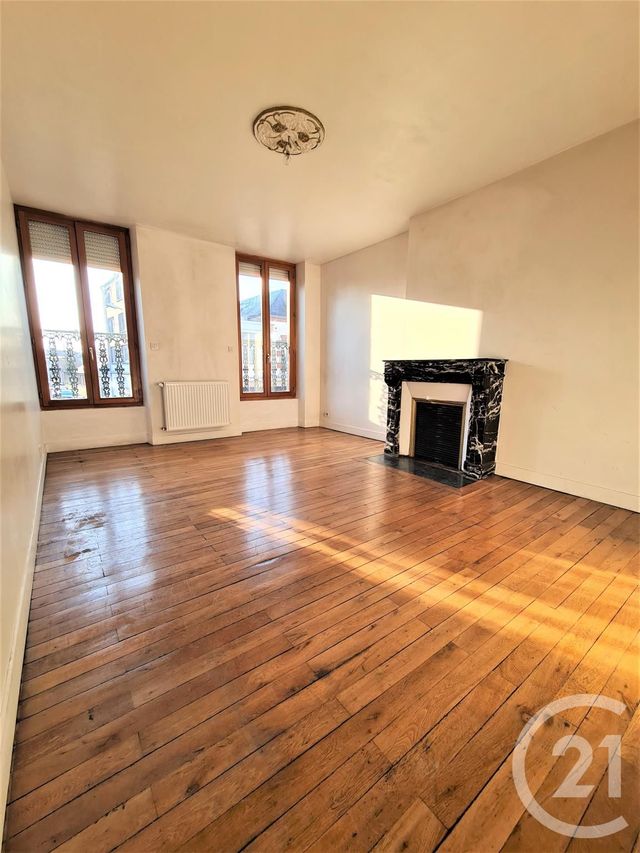 Appartement F4 &agrave; louer - 4 pi&egrave;ces - 91,96 m2 - Orleans - 45 - CENTRE