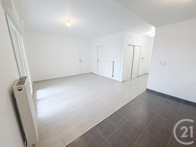 Appartement F3 &agrave; louer - 3 pi&egrave;ces - 61,19 m2 - Orleans - 45 - CENTRE