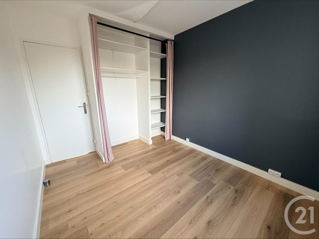 Appartement F3 &agrave; louer - 3 pi&egrave;ces - 58,59 m2 - Orleans - 45 - CENTRE