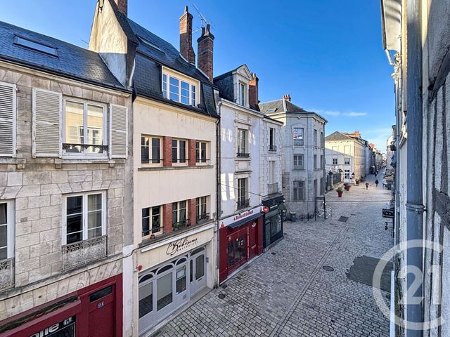Appartement F4 &agrave; louer - 5 pi&egrave;ces - 130,69 m2 - Orleans - 45 - CENTRE