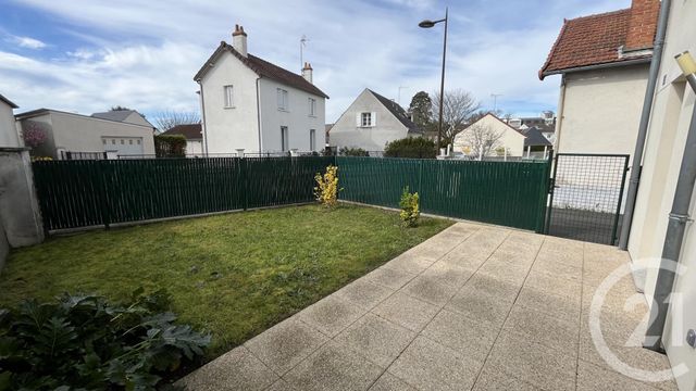 Maison &agrave; louer - 5 pi&egrave;ces - 122 m2 - Fleury Les Aubrais - 45 - CENTRE