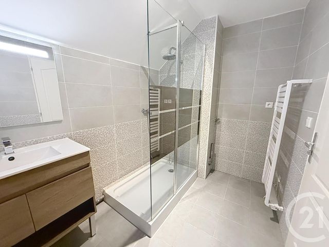 Maison &agrave; louer - 5 pi&egrave;ces - 122 m2 - Fleury Les Aubrais - 45 - CENTRE