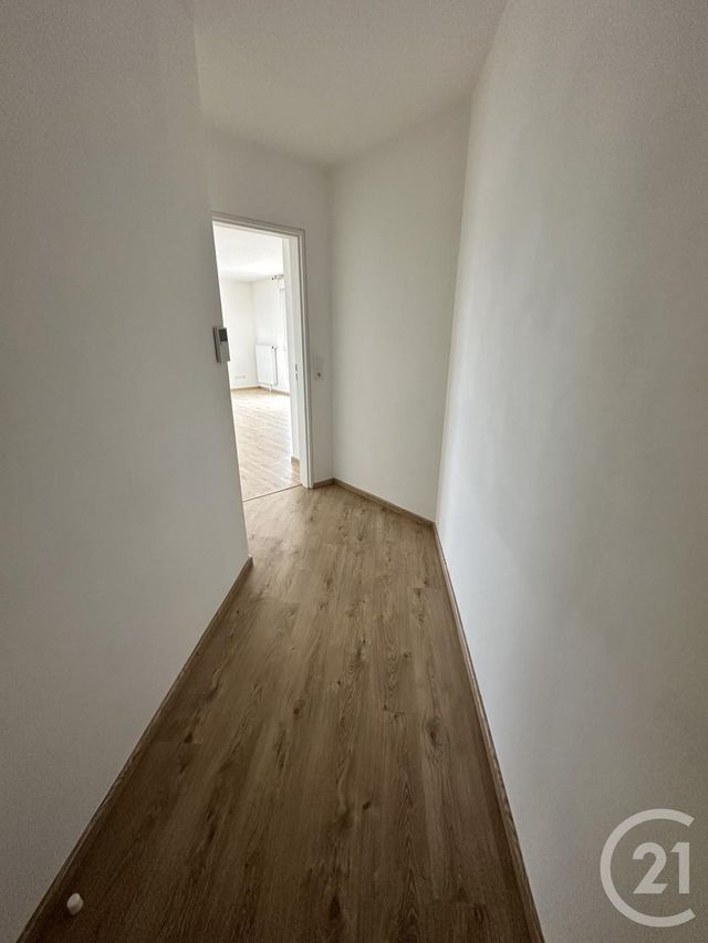 Appartement F2 &agrave; louer - 2 pi&egrave;ces - 58,19 m2 - La Chapelle St Mesmin - 45 - CENTRE