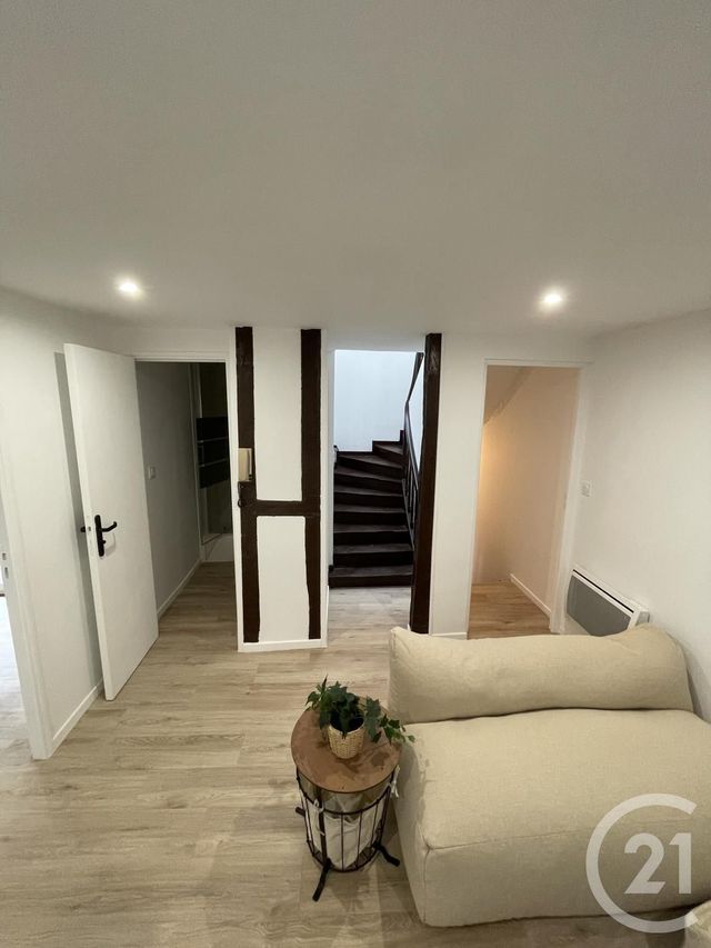 Appartement F3 &agrave; louer - 3 pi&egrave;ces - 38,58 m2 - Orleans - 45 - CENTRE