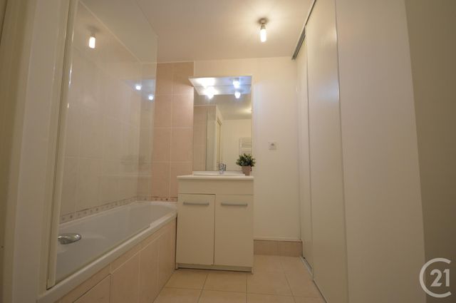 Appartement F2 &agrave; louer - 2 pi&egrave;ces - 44,06 m2 - Orleans - 45 - CENTRE