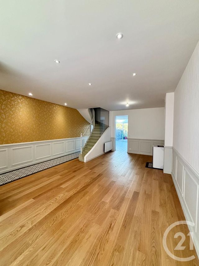 Maison &agrave; louer - 5 pi&egrave;ces - 148,89 m2 - Orleans - 45 - CENTRE