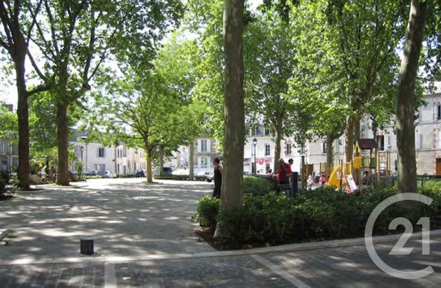 Appartement F2 &agrave; louer - 2 pi&egrave;ces - 43,39 m2 - Orleans - 45 - CENTRE
