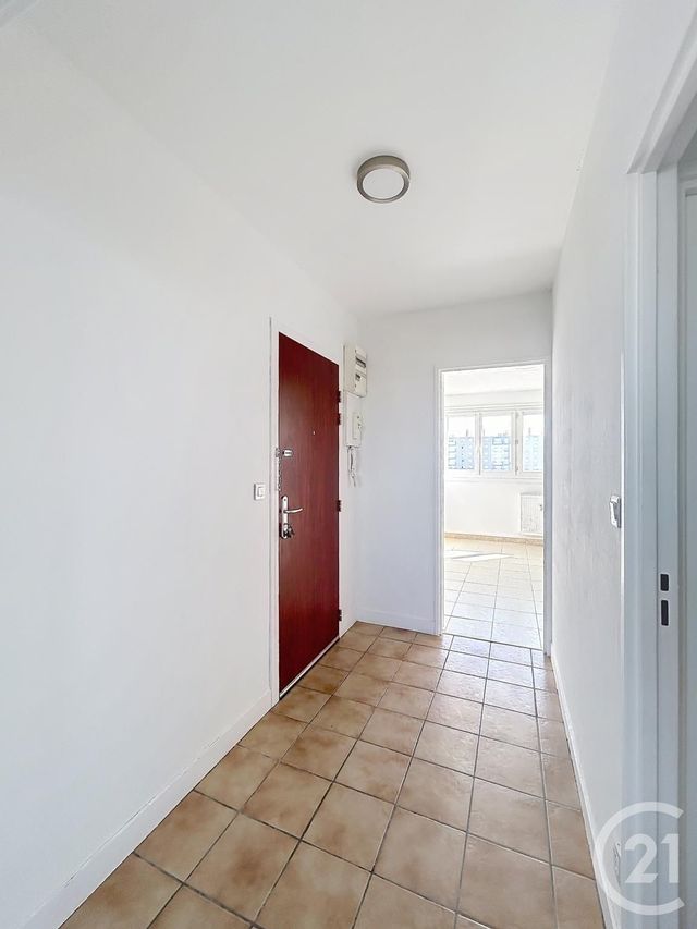 Appartement F3 &agrave; louer - 3 pi&egrave;ces - 78,21 m2 - Orleans - 45 - CENTRE