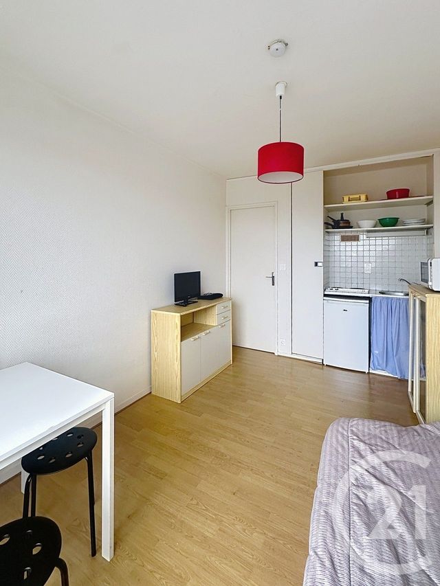 Appartement F1 &agrave; louer - 1 pi&egrave;ce - 18,19 m2 - Orleans - 45 - CENTRE