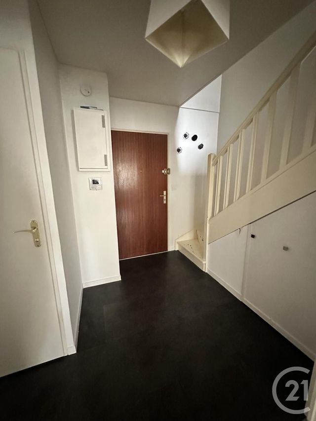 Appartement &agrave; louer - 3 pi&egrave;ces - 66,50 m2 - St Jean De Braye - 45 - CENTRE