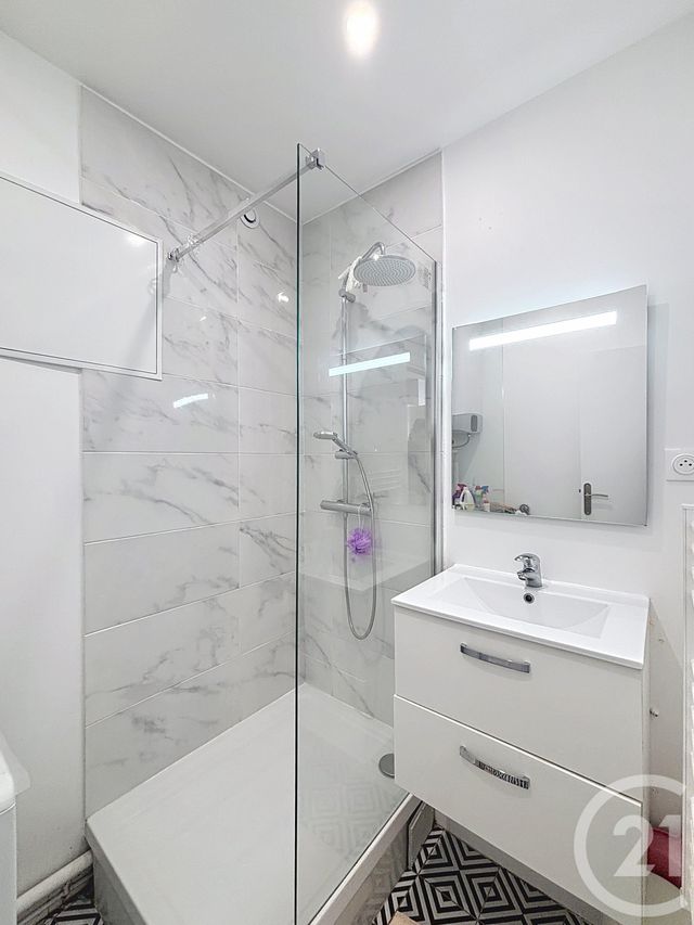 Appartement Chambre &agrave; louer - 1 pi&egrave;ce - 13,51 m2 - Orleans - 45 - CENTRE