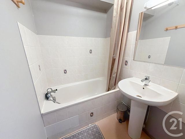 Appartement F1 &agrave; louer - 1 pi&egrave;ce - 24 m2 - Olivet - 45 - CENTRE