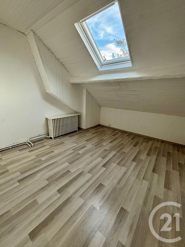 Maison &agrave; louer - 4 pi&egrave;ces - 92,58 m2 - Semoy - 45 - CENTRE