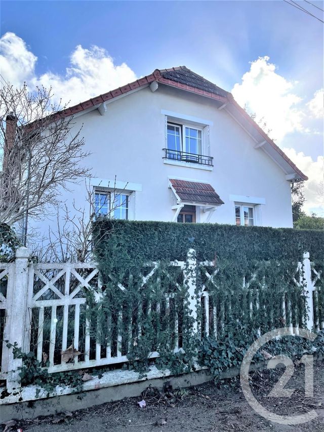 Maison &agrave; louer - 4 pi&egrave;ces - 92,58 m2 - Semoy - 45 - CENTRE