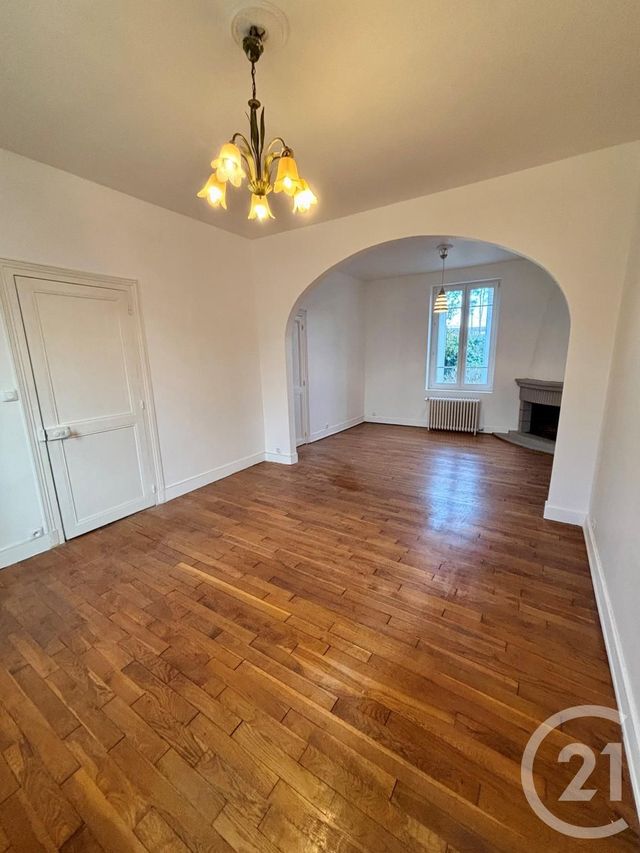 Maison &agrave; louer - 4 pi&egrave;ces - 92,58 m2 - Semoy - 45 - CENTRE