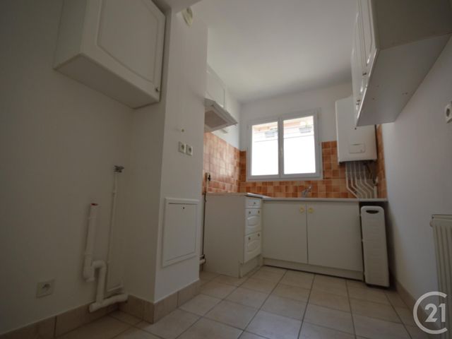 Appartement F3 &agrave; louer - 3 pi&egrave;ces - 68,71 m2 - Fleury Les Aubrais - 45 - CENTRE