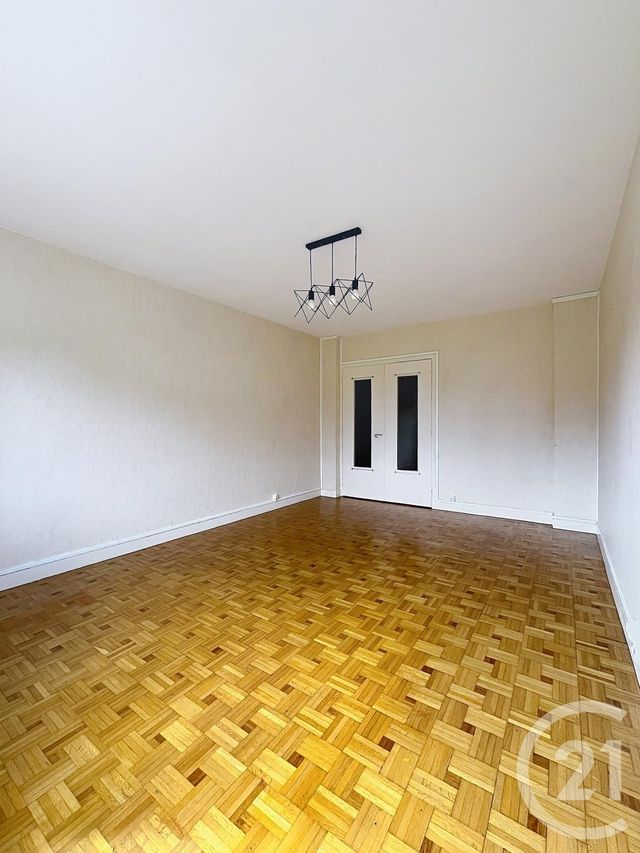 Appartement F3 &agrave; louer - 3 pi&egrave;ces - 66,36 m2 - Orleans - 45 - CENTRE