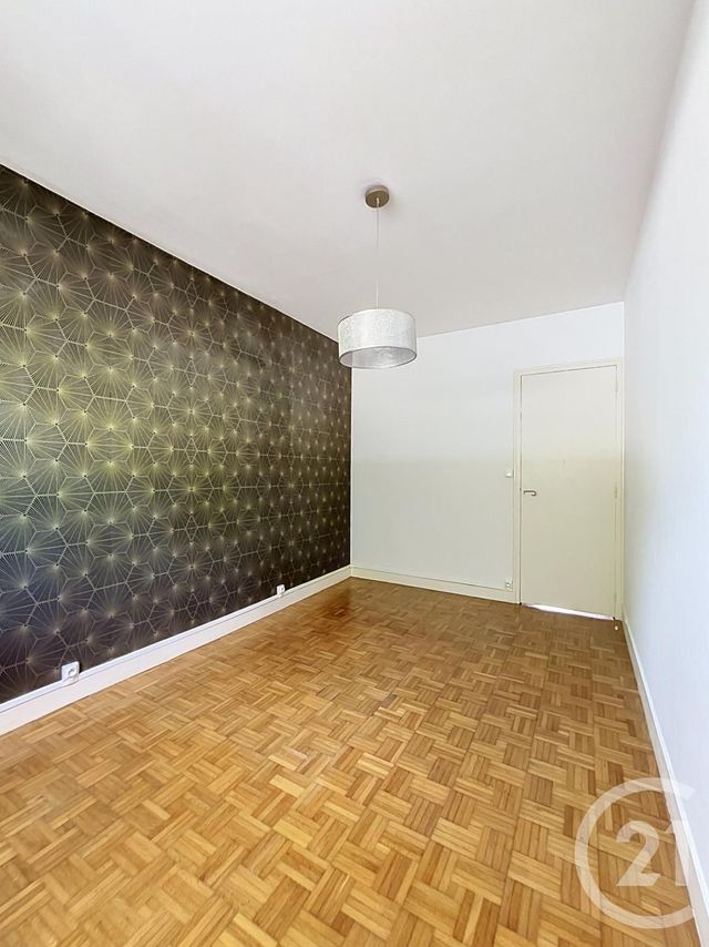 Appartement F3 &agrave; louer - 3 pi&egrave;ces - 66,36 m2 - Orleans - 45 - CENTRE