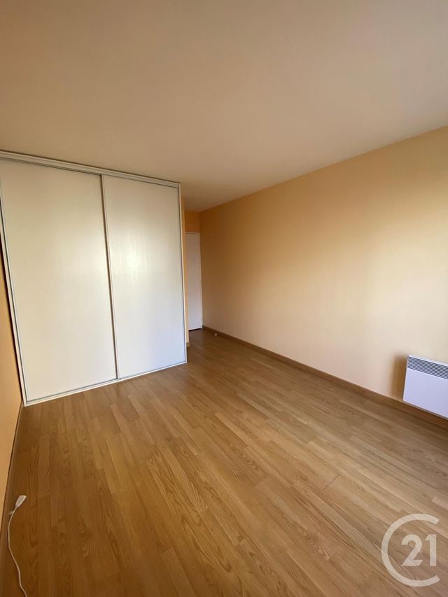 Appartement F4 &agrave; louer - 4 pi&egrave;ces - 93 m2 - Olivet - 45 - CENTRE