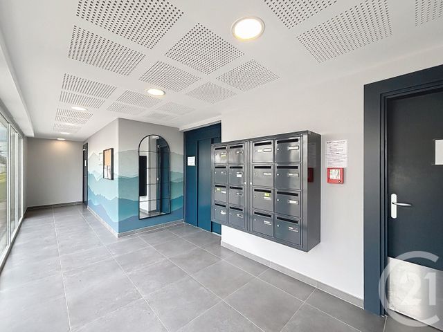 Appartement F1 &agrave; louer - 1 pi&egrave;ce - 24,50 m2 - La Chapelle St Mesmin - 45 - CENTRE
