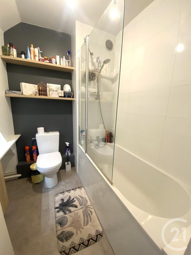 Appartement F3 duplex &agrave; louer - 3 pi&egrave;ces - 66,50 m2 - St Jean De Braye - 45 - CENTRE