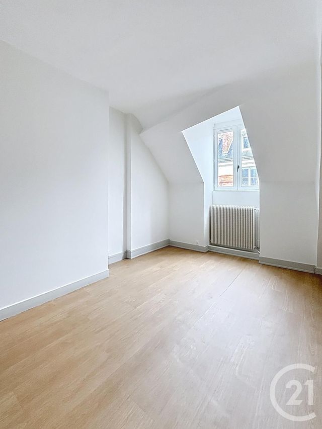 Appartement F4 &agrave; louer - 4 pi&egrave;ces - 92,41 m2 - Orleans - 45 - CENTRE