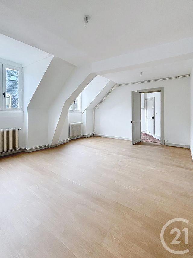 Appartement F4 &agrave; louer - 4 pi&egrave;ces - 92,41 m2 - Orleans - 45 - CENTRE