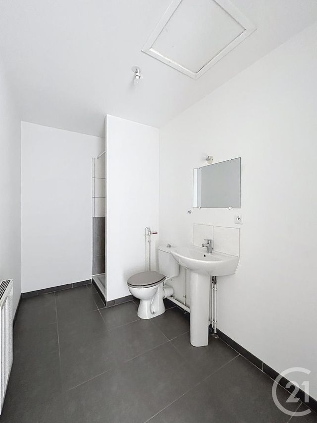 Appartement F3 &agrave; louer - 3 pi&egrave;ces - 66,70 m2 - Orleans - 45 - CENTRE