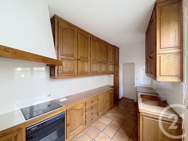 Maison &agrave; louer - 8 pi&egrave;ces - 201,51 m2 - Orleans - 45 - CENTRE