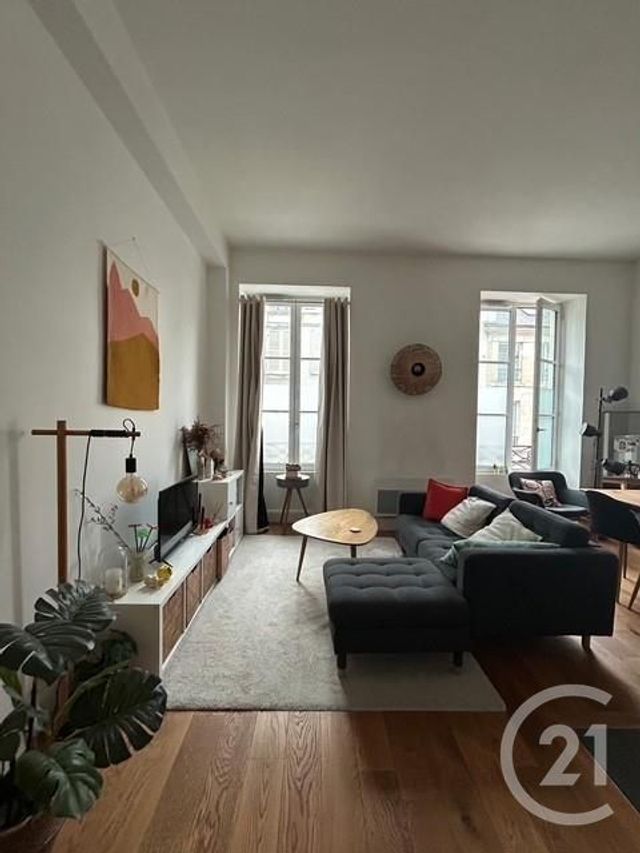 Appartement F2 &agrave; louer - 2 pi&egrave;ces - 41,15 m2 - Orleans - 45 - CENTRE