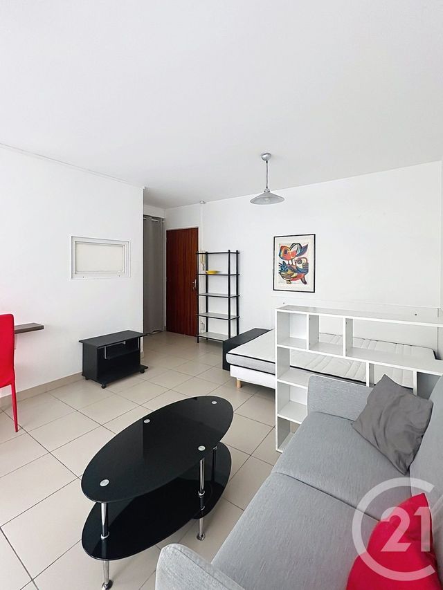 Appartement F1 &agrave; louer - 1 pi&egrave;ce - 28,60 m2 - Orleans - 45 - CENTRE