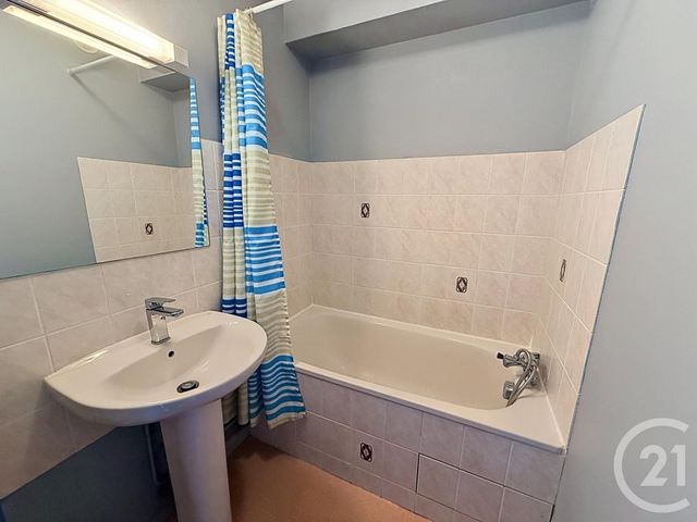 Appartement F1 &agrave; louer - 1 pi&egrave;ce - 24 m2 - Olivet - 45 - CENTRE